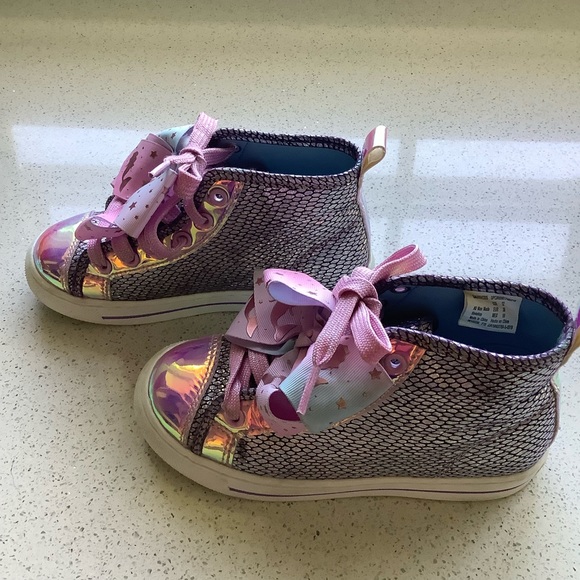 Jojo Siwa Mermaid Scales High-Top Sneaker (Little Girls) - Picture 3 of 9